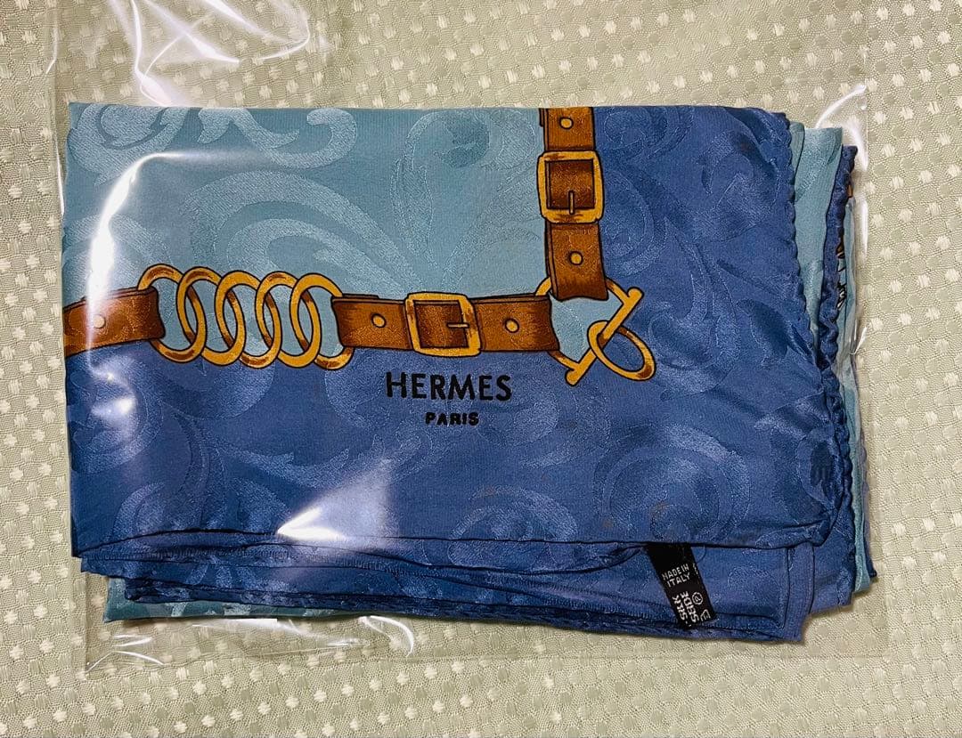 HERMES エルメス シルク スカーフ 馬車デザイン カレ90