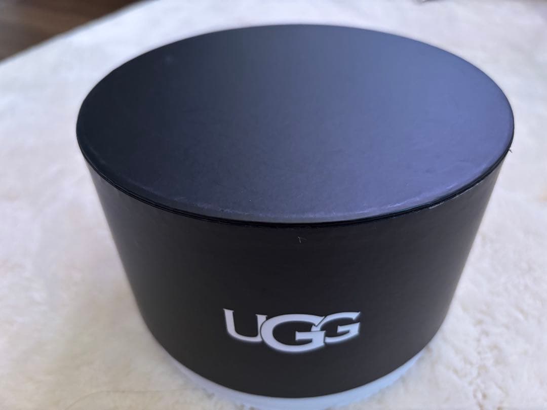 UGG ベージュ ファー耳あて