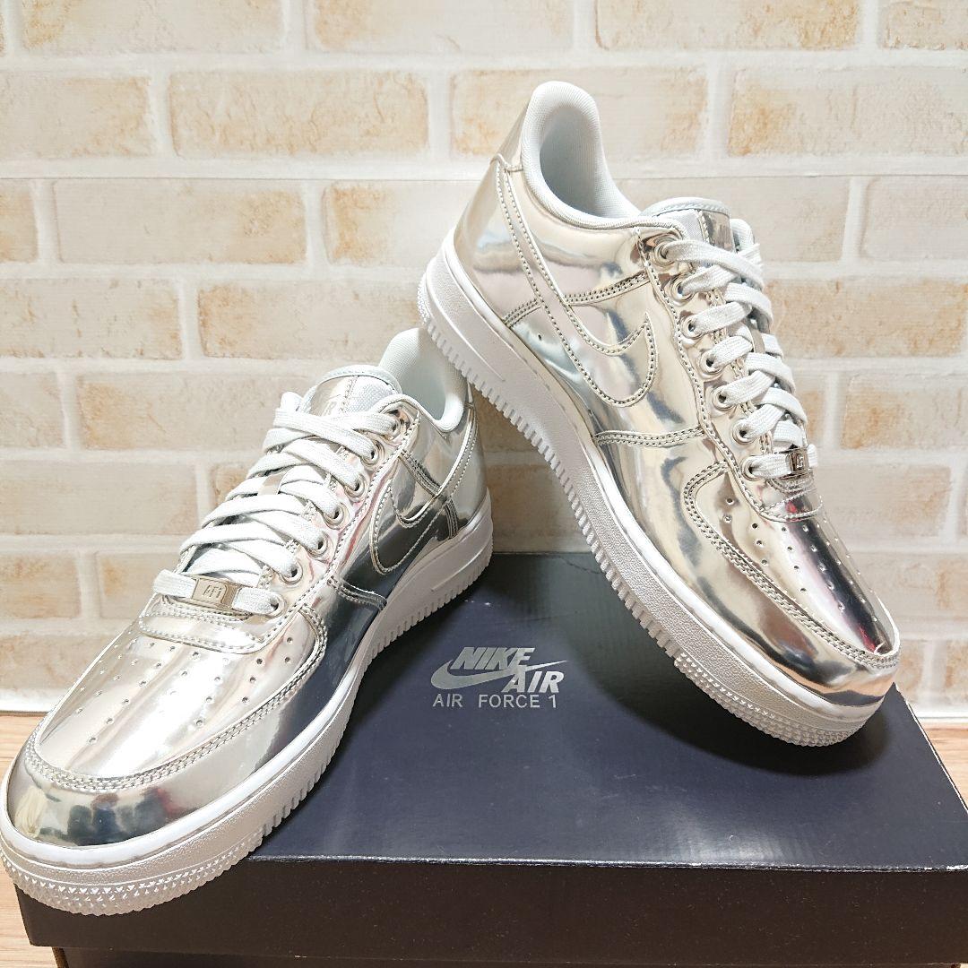 NIKE AIR FORCE 1 ナイキ エアフォース1 メタリック シルバー