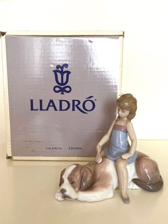 絶版貴重品【LLADRO(リヤドロ)】私のお友達(マスティフと遊ぶ少女)