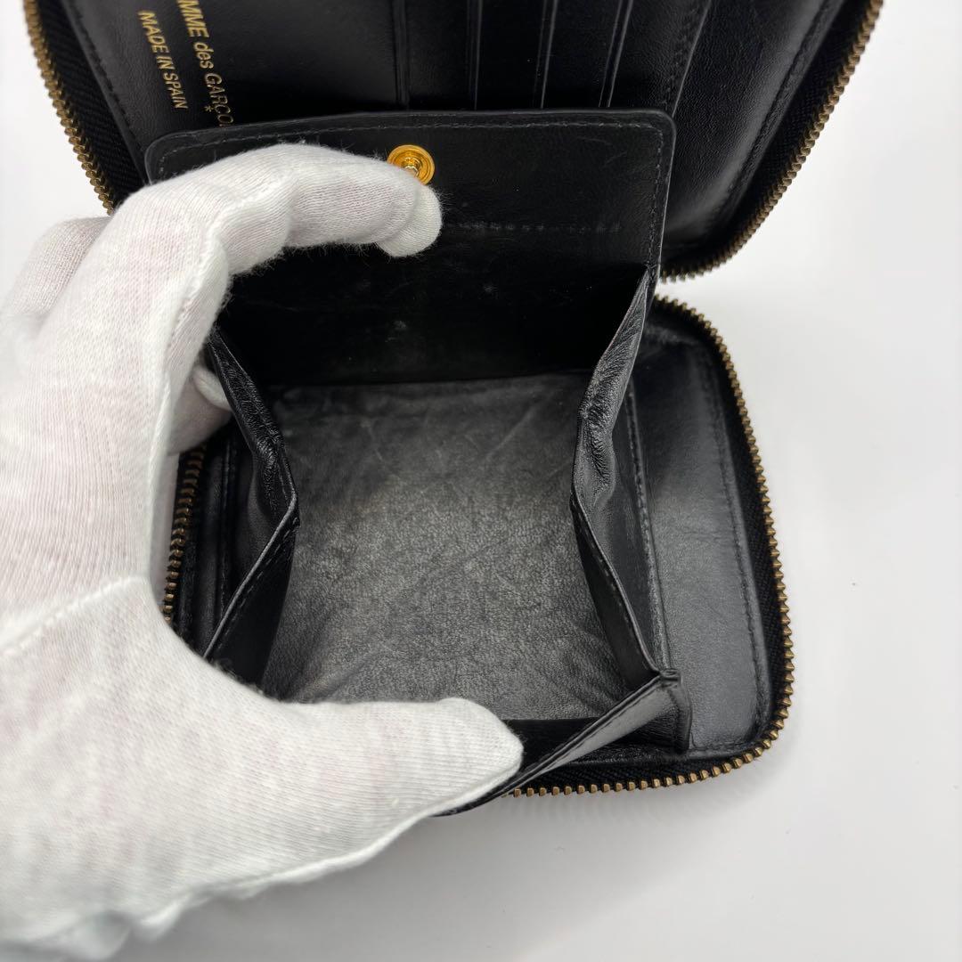 美品　comme des garcons 二つ折り財布　ブラック　ラウンドジップ