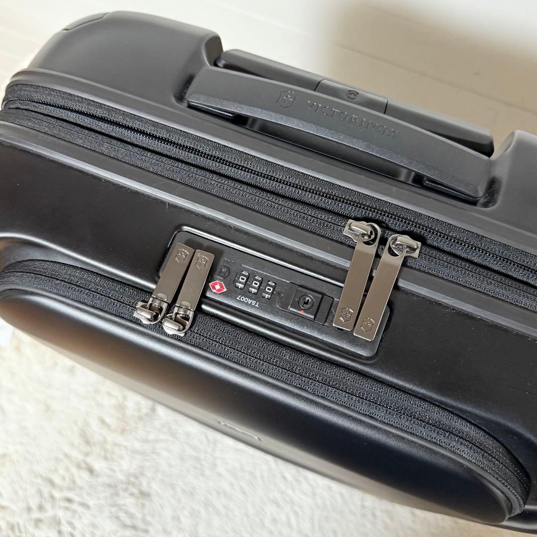 ⭐️未使用品⭐️　ビクトリノックス　EXP グローバルキャリーオン　キャリーケース