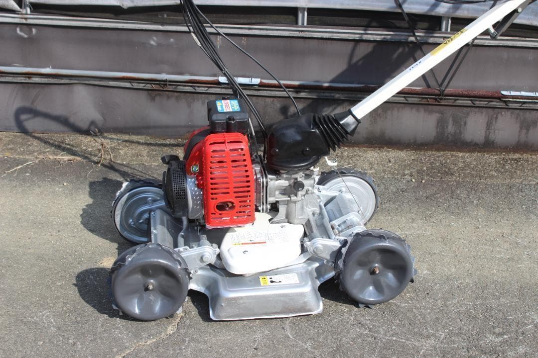 草刈機　共立　オーレック　スパイダーモアー　4WD　AZ851　爪新品 発送可