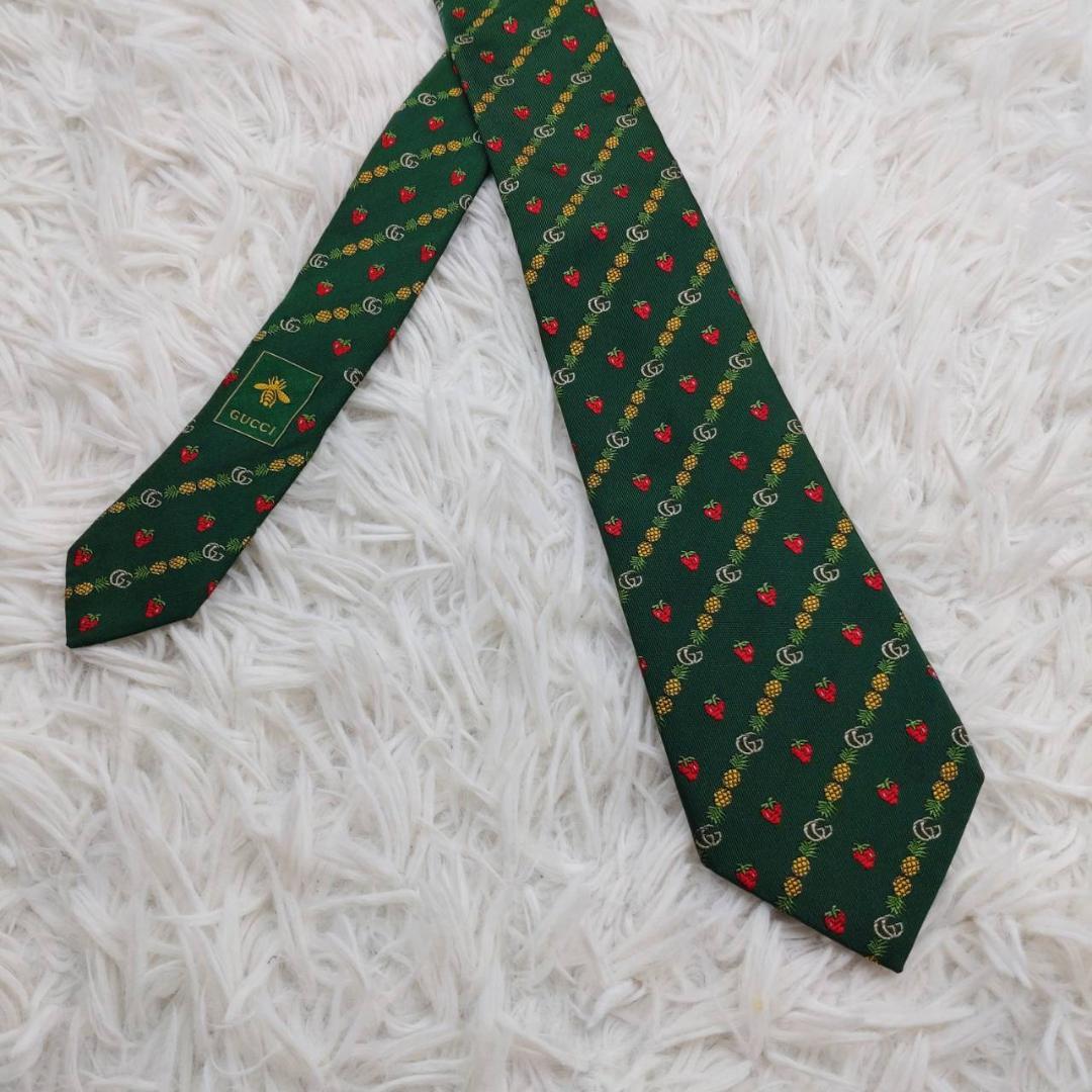 ★美品★ グッチ 高級シルクネクタイ GG柄（ストライプ） グリーン