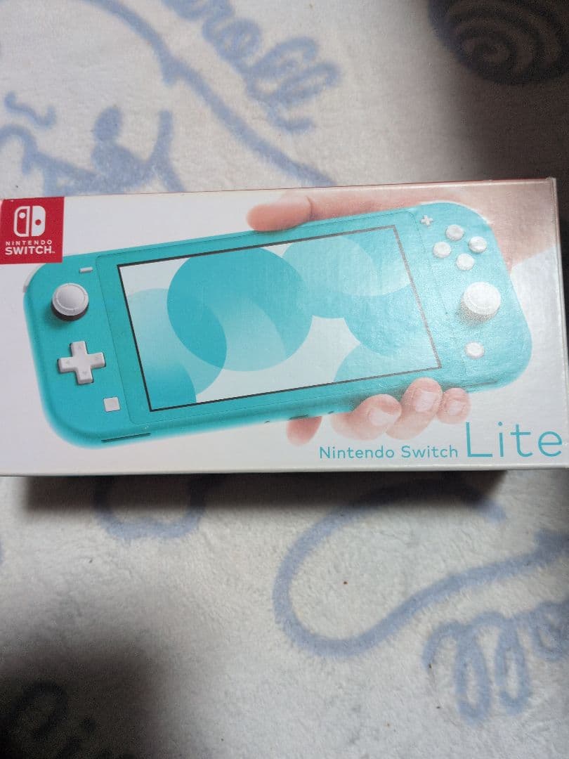 新品　　Nintendo　Switch　Lite