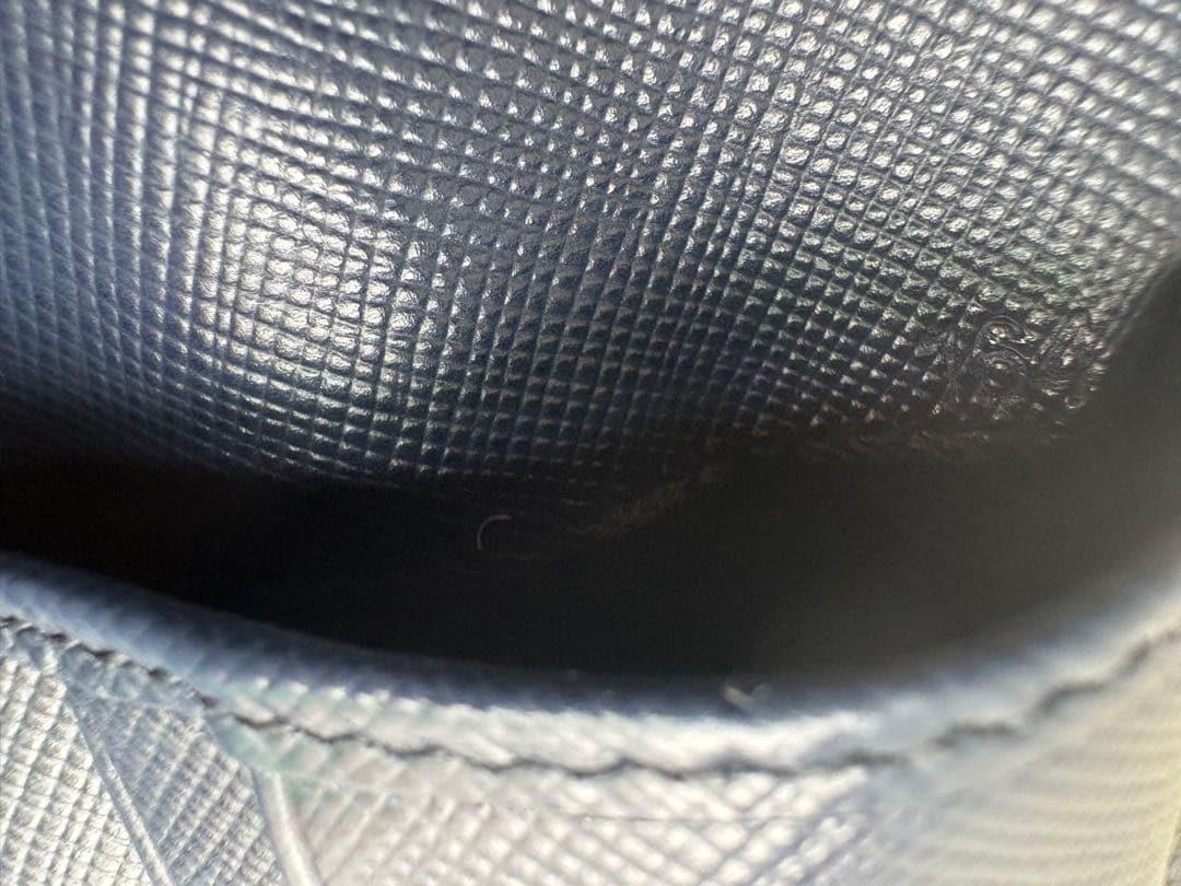 PRADA 2つ折り財布 ネイビー