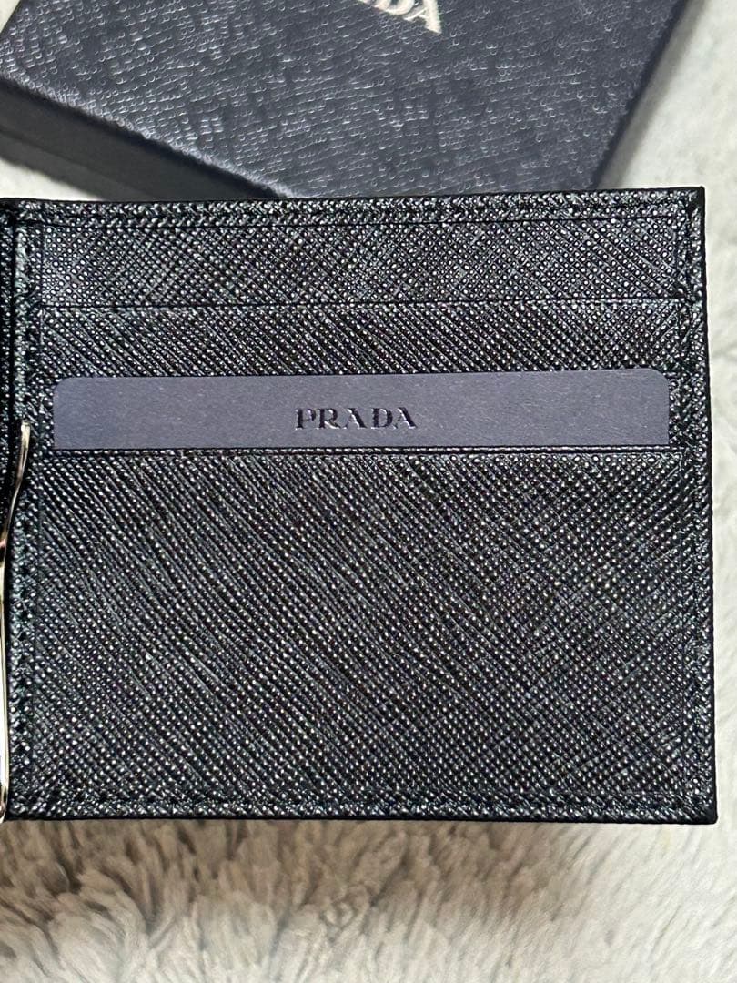 本日SALE✨新品未使用PRADA サフィアーノレザー マネークリップ ブラック