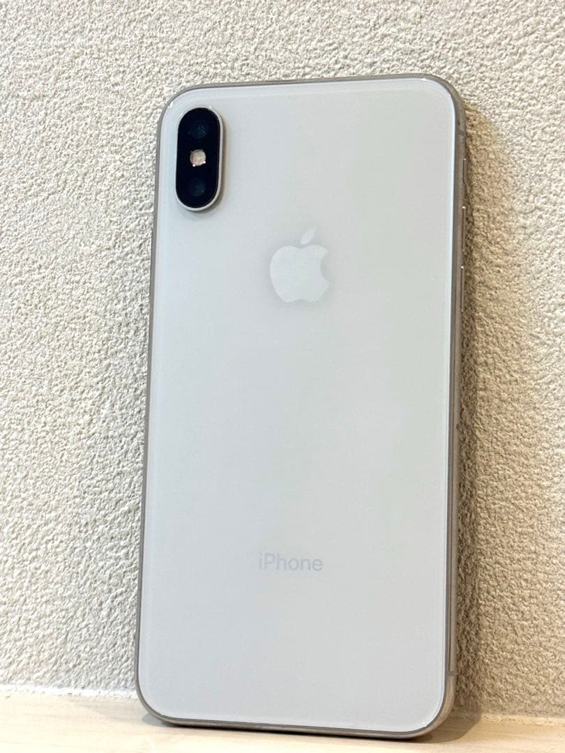 Apple iPhone X シルバー
