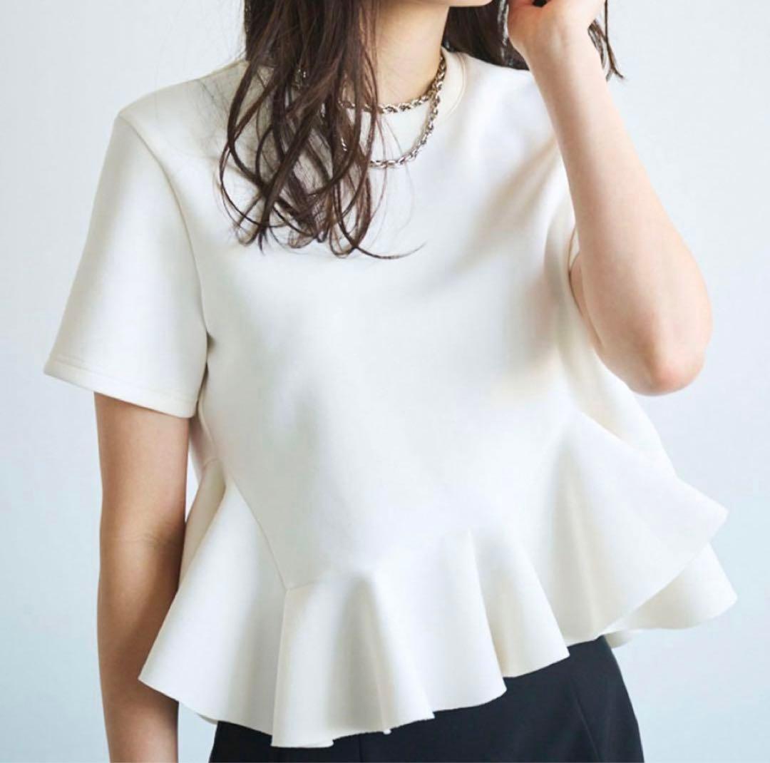 ココディール　※今のみ大幅値引きします！アシメぺプラムブラウス