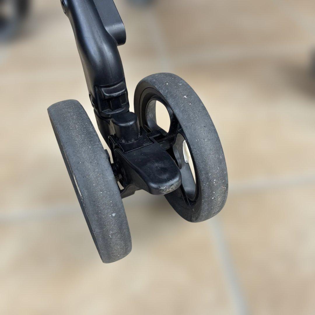 【週末値下げ】アップリカ ラクーナビッテクッション ベビーカー マグネットタイプ