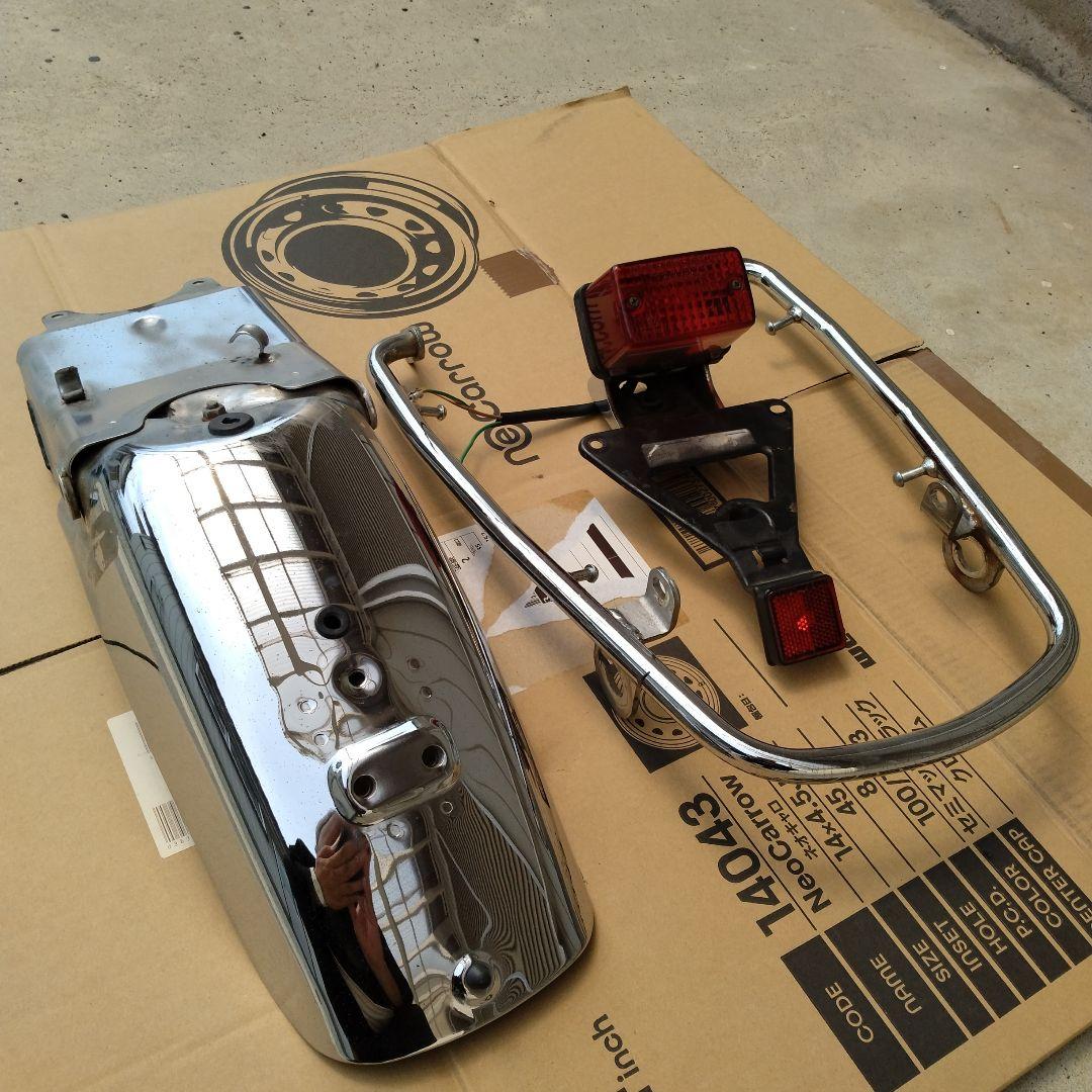 GB250 クラブマン 純正リアフェンダーセット 5型から取り外し