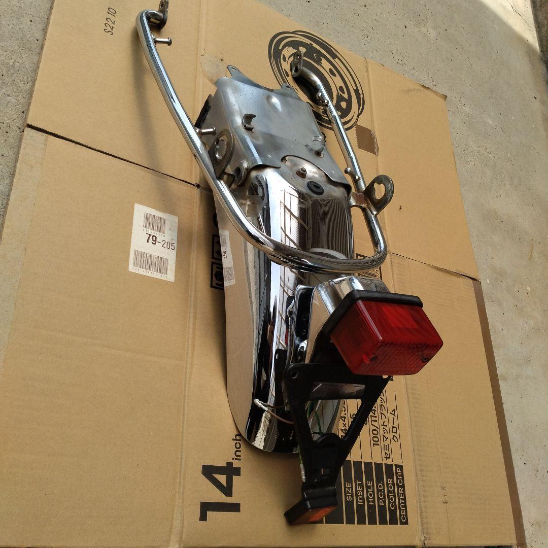 GB250 クラブマン 純正リアフェンダーセット 5型から取り外し