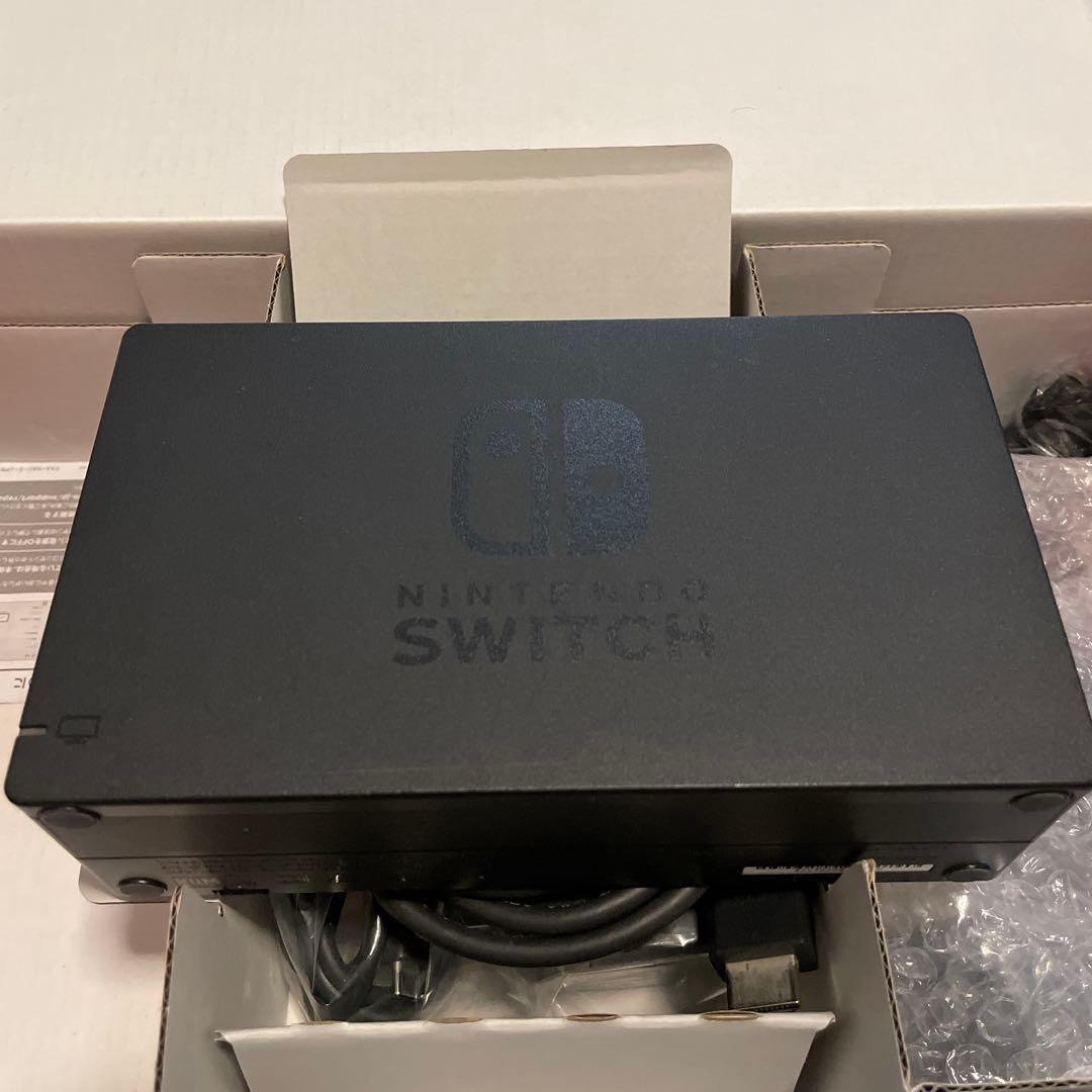 Nintendo Switch 本体　バッテリー持続時間が長くなったモデル