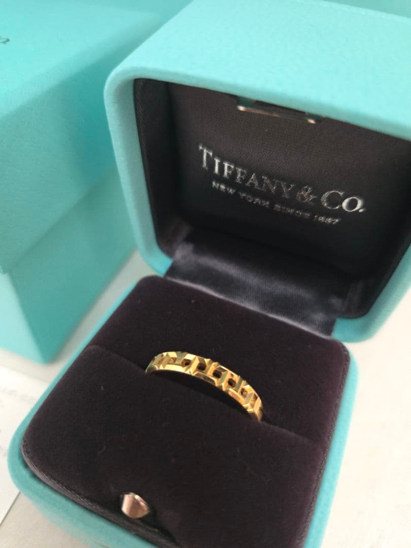 Tiffany & Co.　トゥルーナローリング