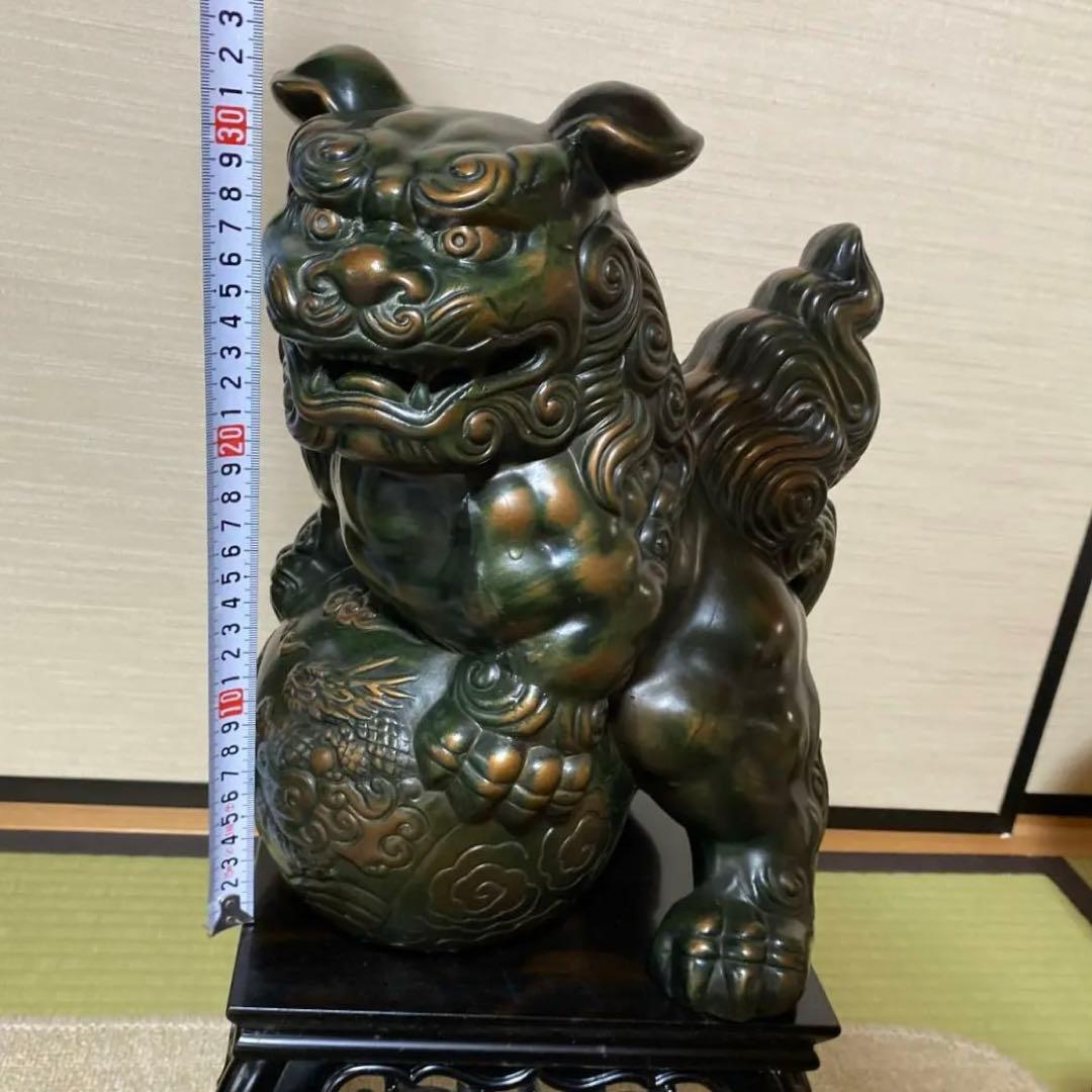 獅子の置き物　玉乗り 縁起物　骨董品