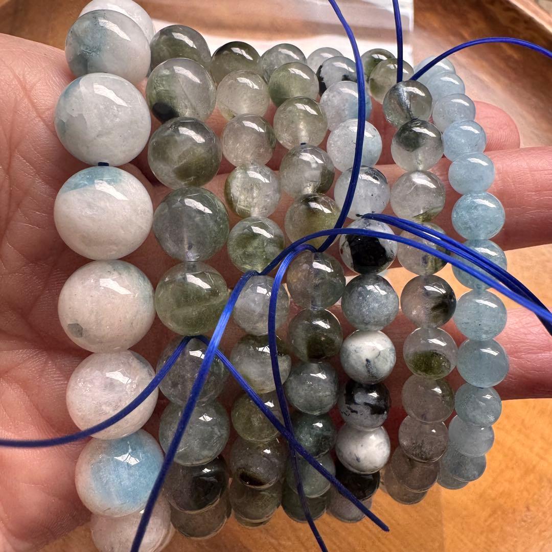 ①天然石 10.8mm カイヤナイトシリカ　内周18cm ブレスレット