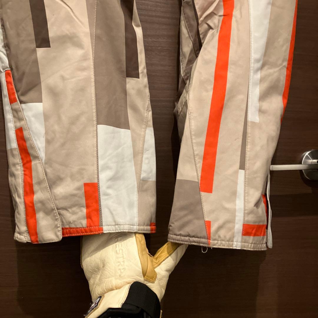 歳末クリスマスセール‼️ MIZUNOミズノスキーウェア2023上下