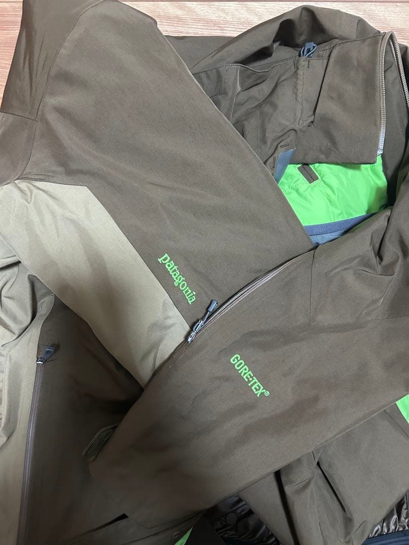 【スノボ&スキーウェア】patagonia GORE-TEX 　ウェア