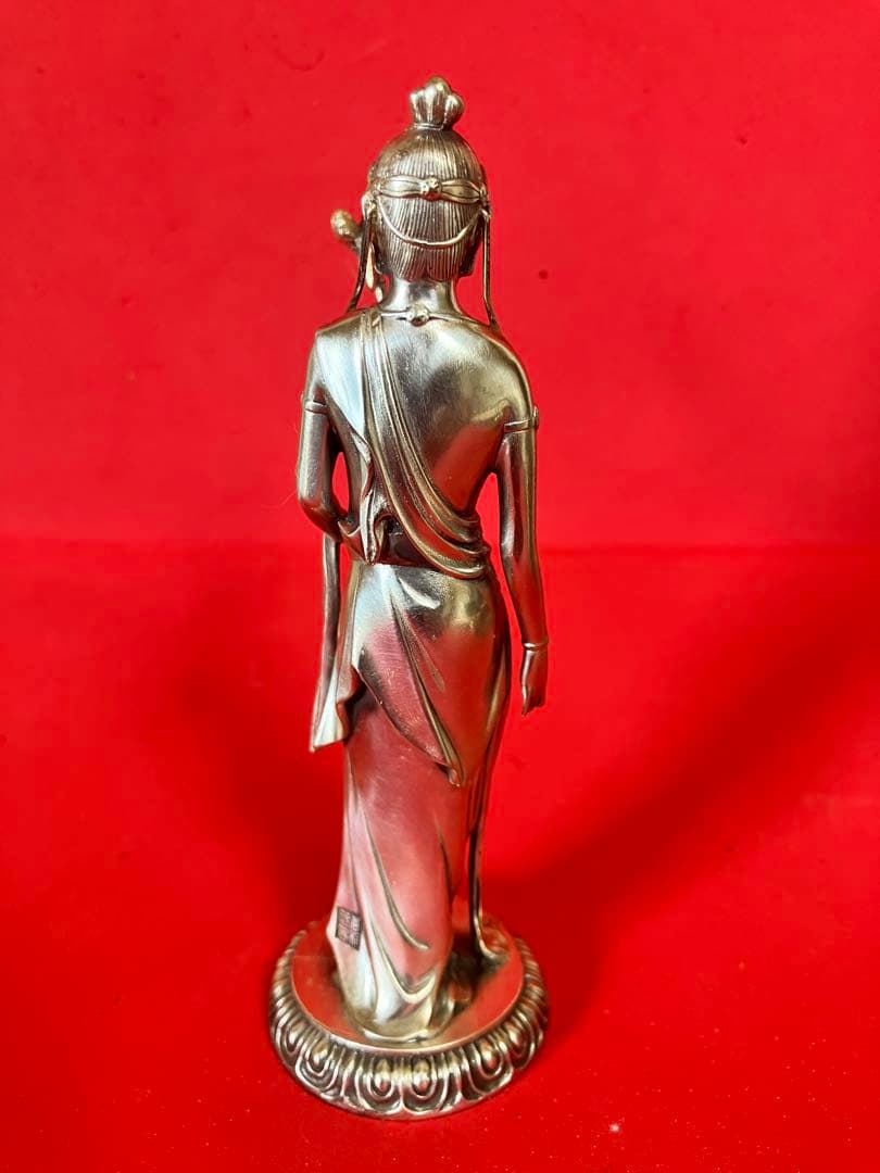 聖観音像 銀無垢 高村光雲作　高さ15センチ　重量220グラム