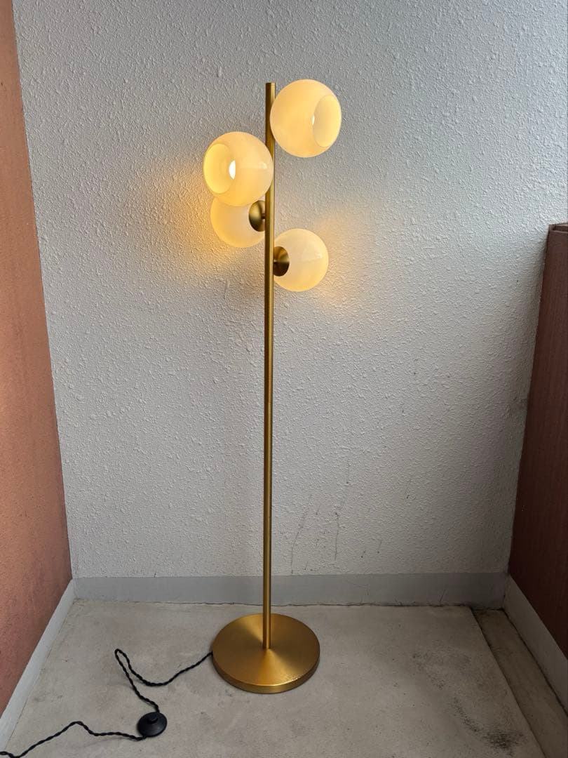 4灯　ガラスシェード　フロアライト　ミッドセンチュリーデザイン　フロス風