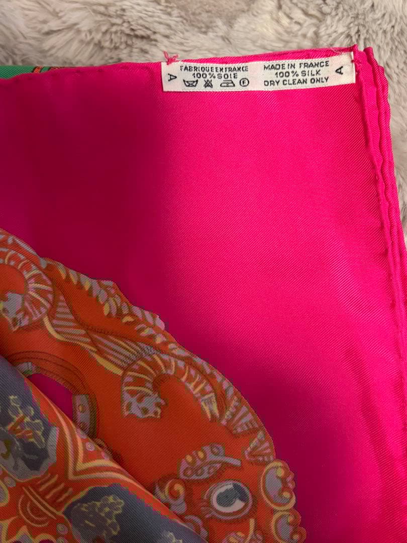 HERMES エルメス　　シルクストール 88㎝✖️88㎝