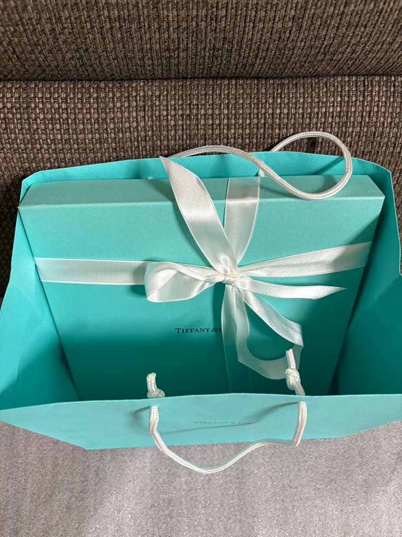 新品未使用 ティファニー ブルーボックス プレート 1枚（24x24cm）