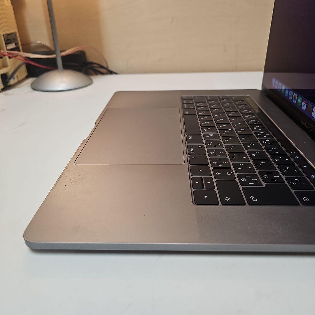 MacBookPro15インチ2017 i7/16GB/RadeonPro555