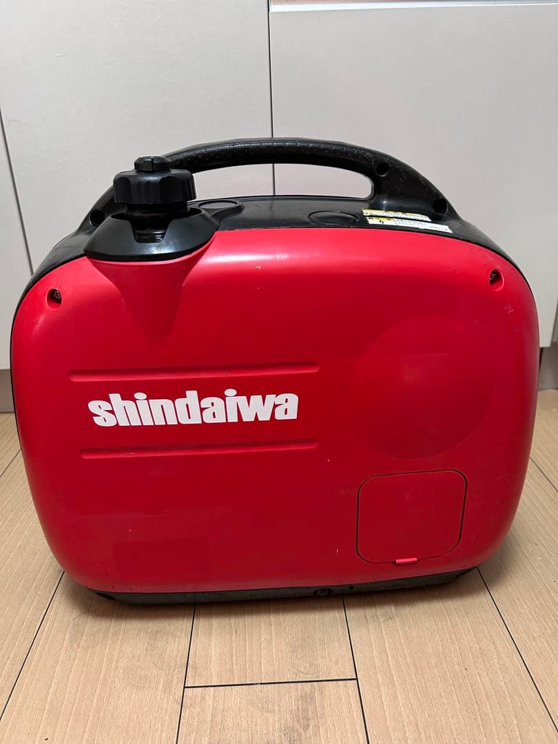 新ダイワ IEG1600 インバーター発電機　ポータブル発電機