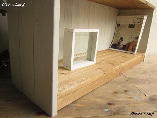 サイズ、デザインオーダー可！お子様目線ラックシャビーホワイト無垢材●受注製作