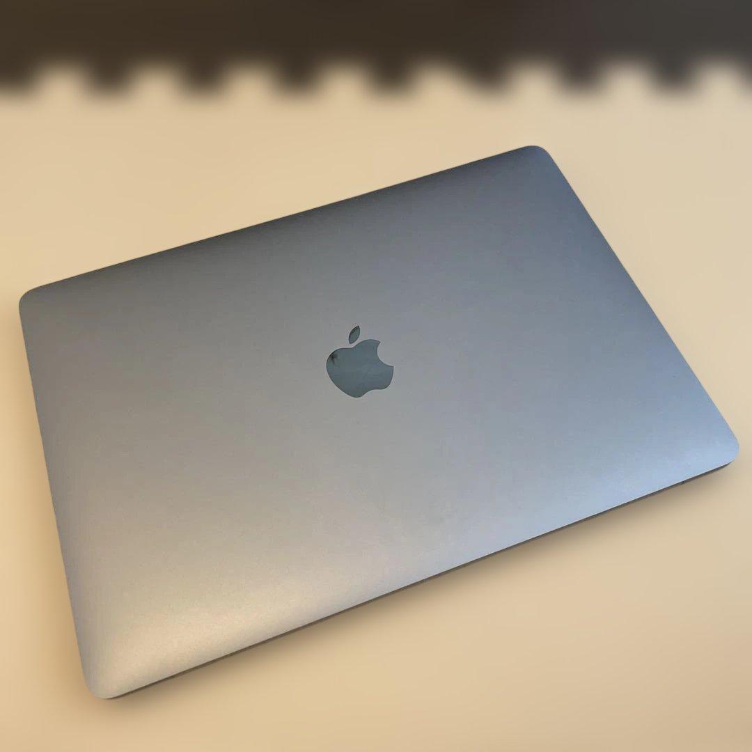 【美品】MacBook Air 2020