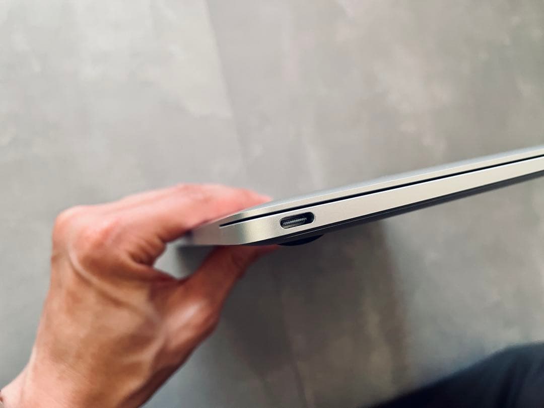 【美品】MacBook Retina 12インチ 2017