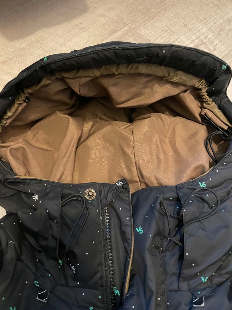 レア　VOLCOM スノーボードジャケット Sサイズ　タウン用でも