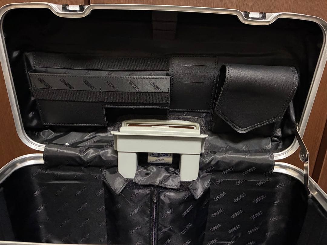 今週まで半額以下　廃盤　名作　二輪　リモワRIMOWA パイロット　トロリー