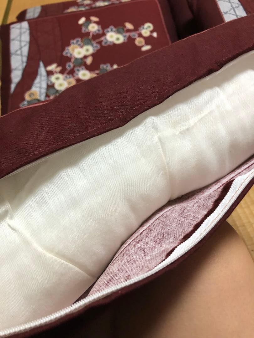 最高級 座布団♦️ふかふか　ワインレッド和柄6枚セット♦️厚さ10㎝♦️送料込