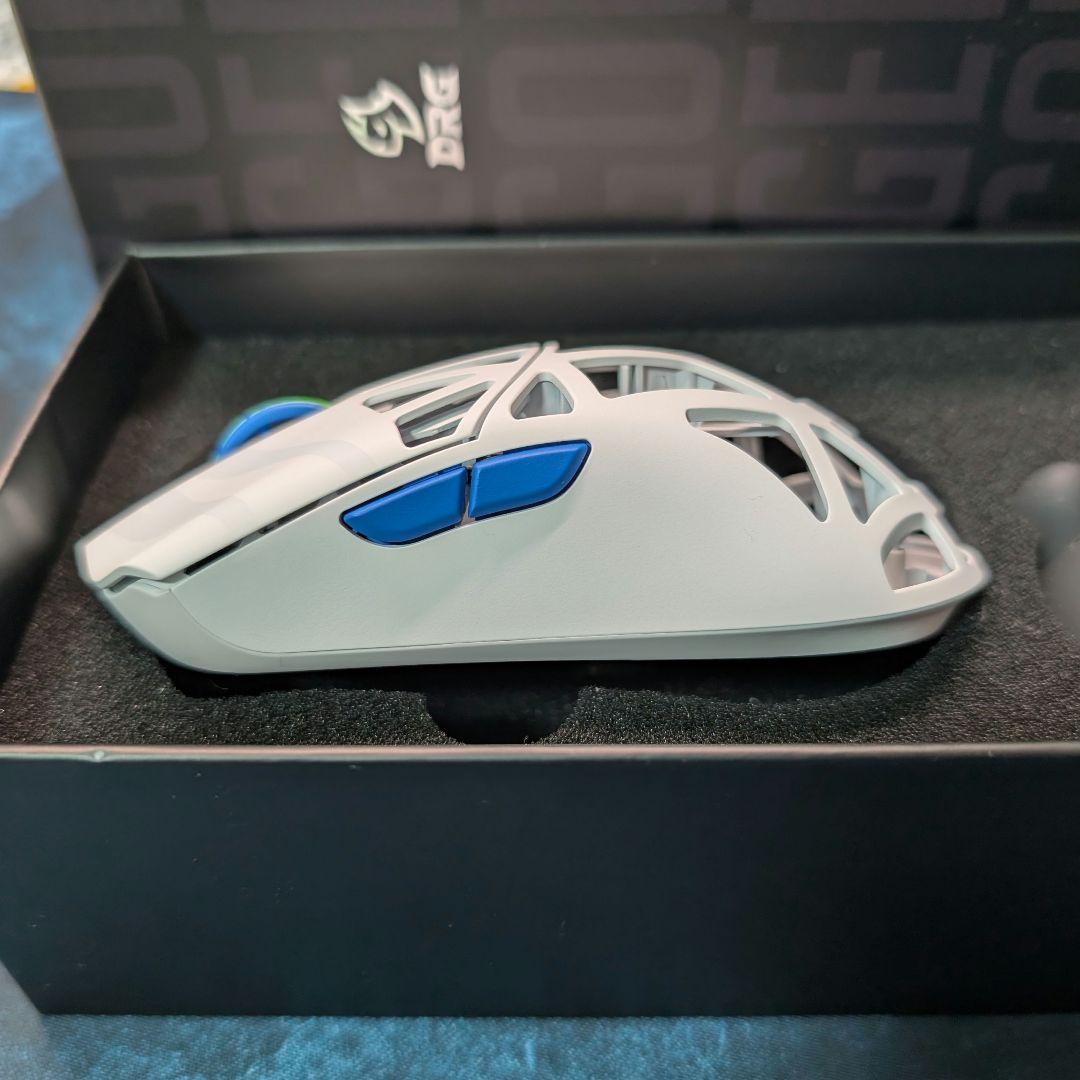 WLMOUSE Beast X MAX DRGコラボ White 側面穴なし