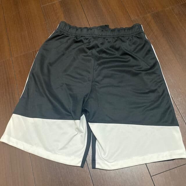 NIKE ショートパンツ　キッズLサイズ