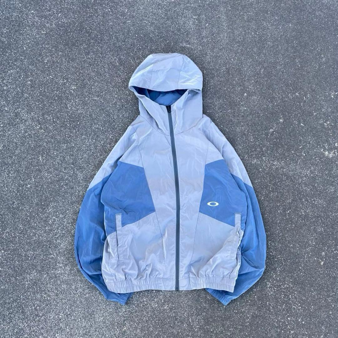 00s OAKLEY 短丈 nylon jacket y2k テック系 人気