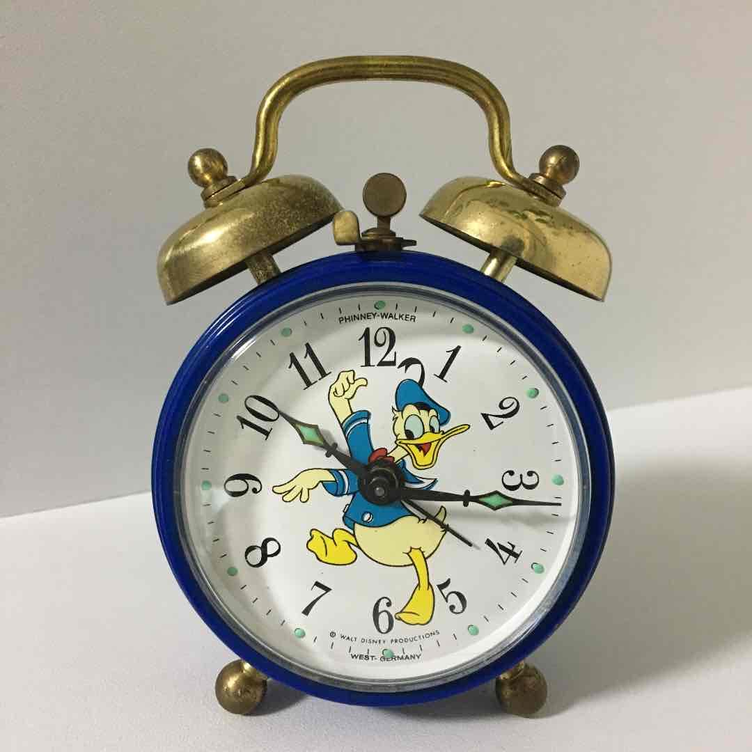 希少　レトロ　ドナルドダック　　　　　　　　　　　　　　　目覚まし時計（手巻き）