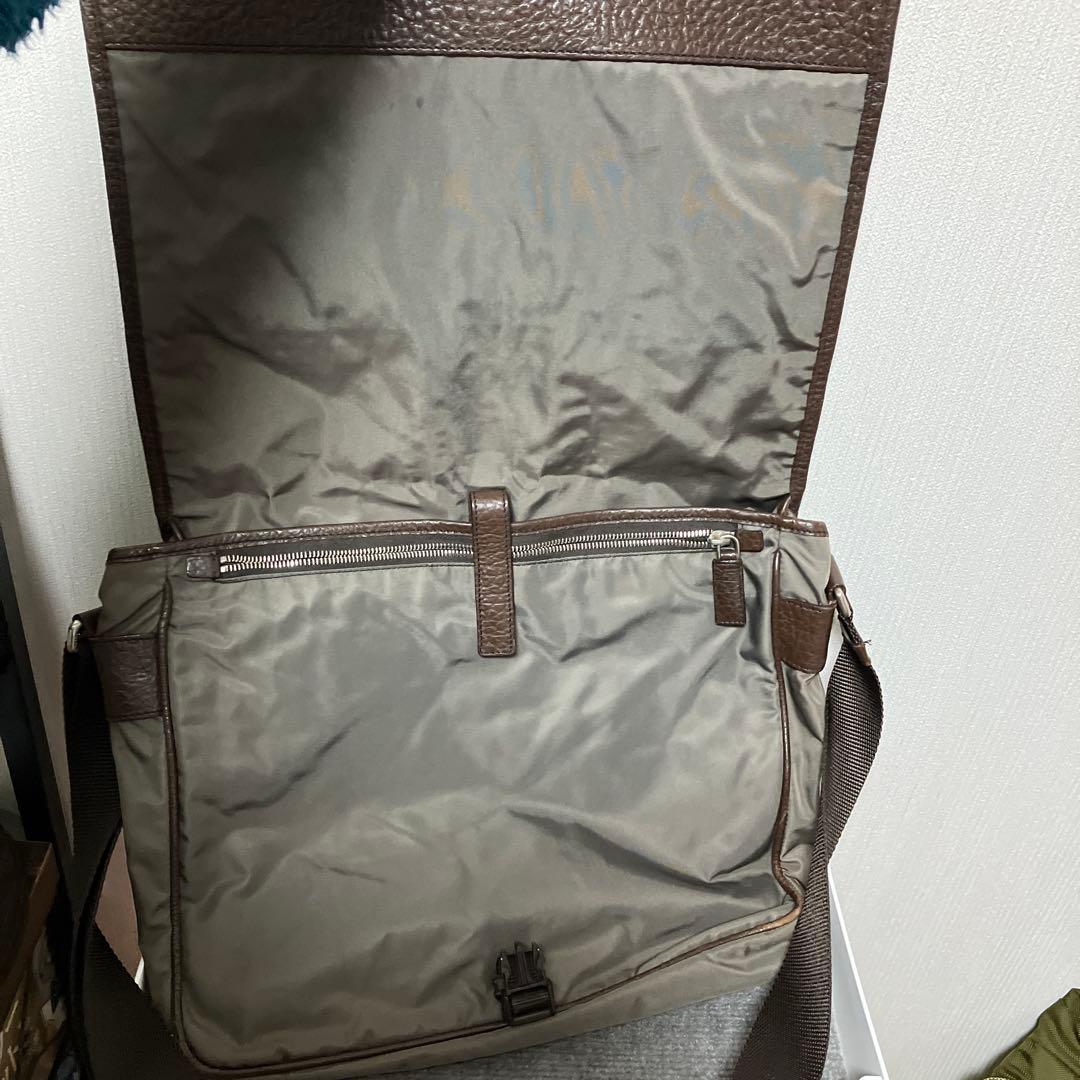 晴*子様 PRADA プラダ テスート ナイロン ショルダーバッグ カーキ メン