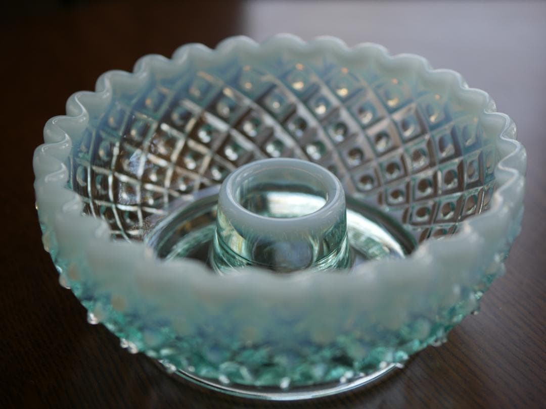 フェントン１９４９年ブルーオパールセント ダイアモンドレース キャンドルスタンド