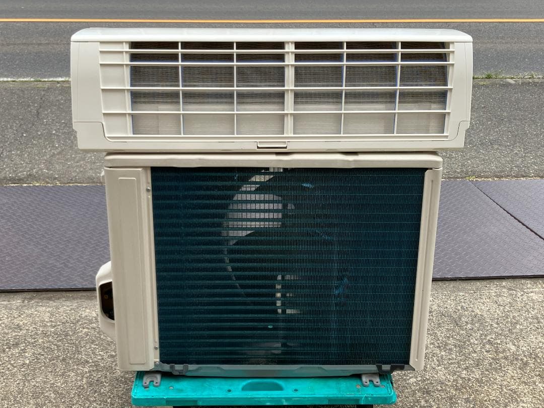 愛知岐阜/送料込★美品★三菱 2.2ｋWエアコン MSZ-E224-W　14年