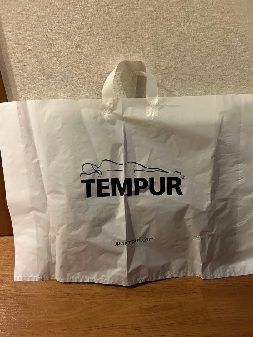 【新品未使用】テンピュール　コンフォートピーローTEMPUR 収納バッグ付き