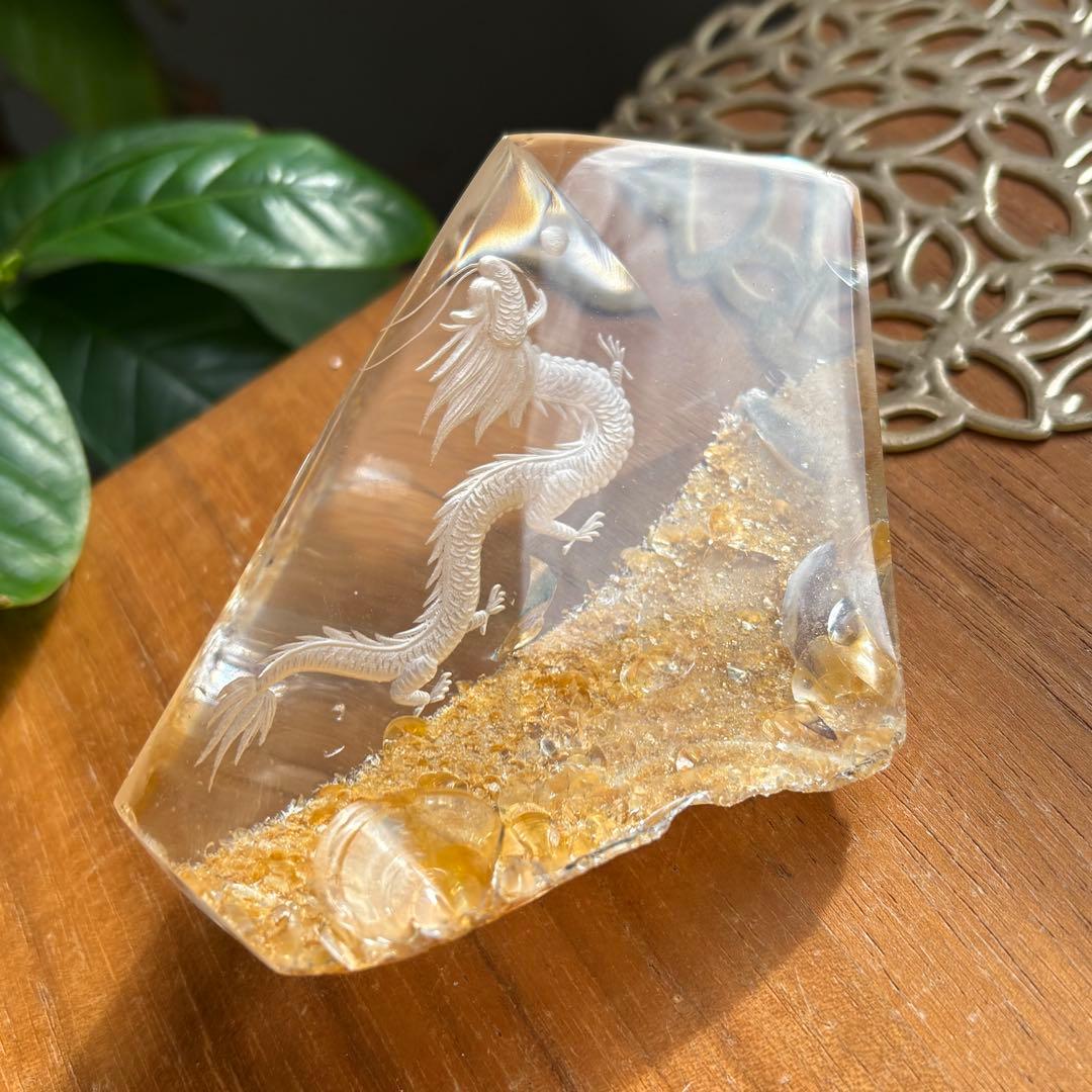 天然石 ガーデンクォーツ 皇帝龍彫り191g