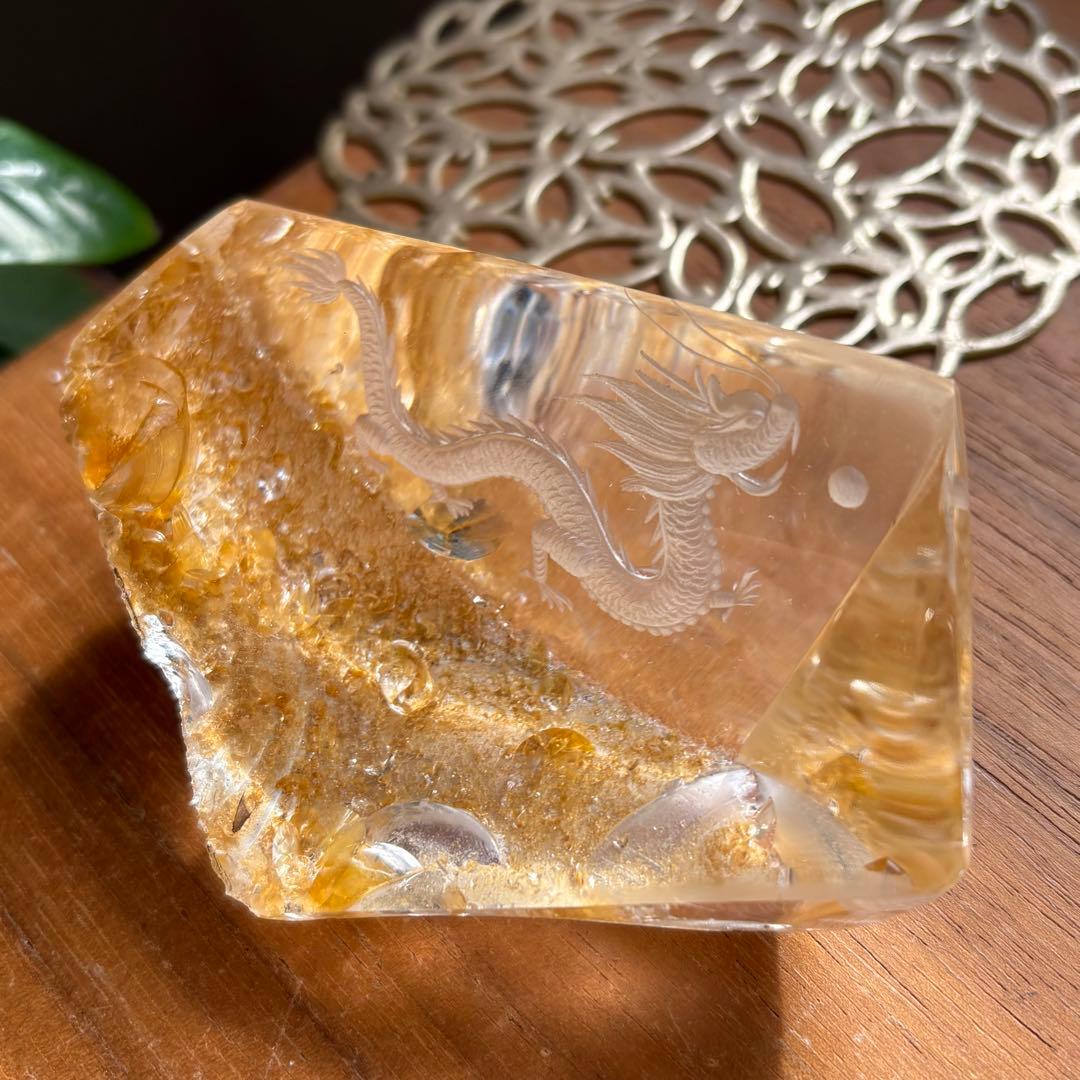 天然石 ガーデンクォーツ 皇帝龍彫り191g