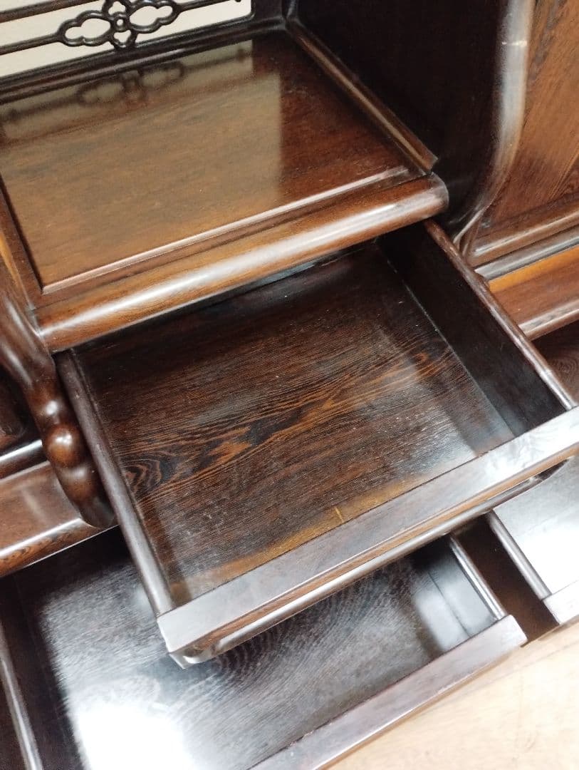 y　茶箪笥　アンティーク　飾り棚　黒檀