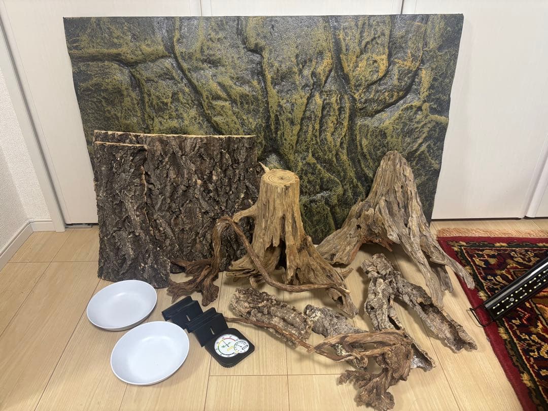 【使用僅か】グラステラリウム9060 爬虫類 飼育セット ライト 暖突 流木