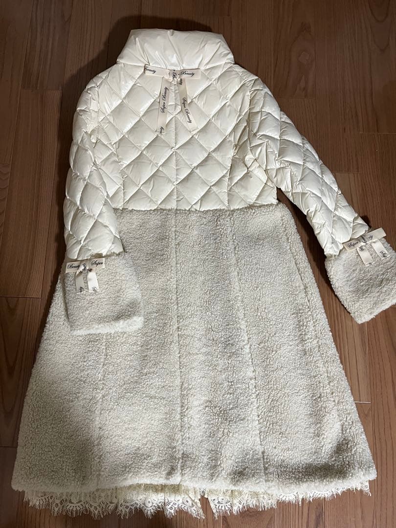 最終値下げ　スーパービューティー ダウンコート　40