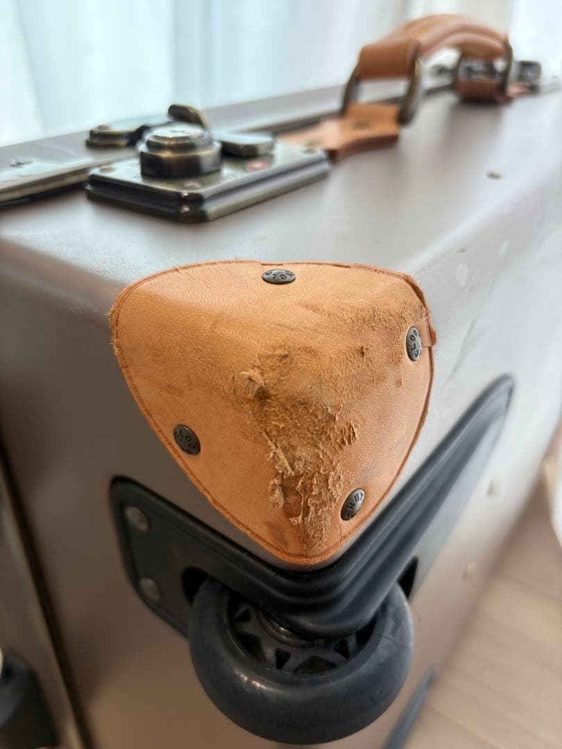 CLOONEY キャリーケース トランク型 レトロデザイン 世界地図柄 内装