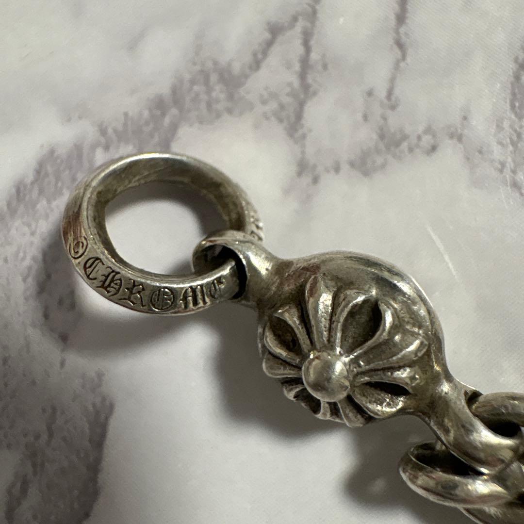 期間限定 クロムハーツ 1ボールタイニーCHクロスチャーム