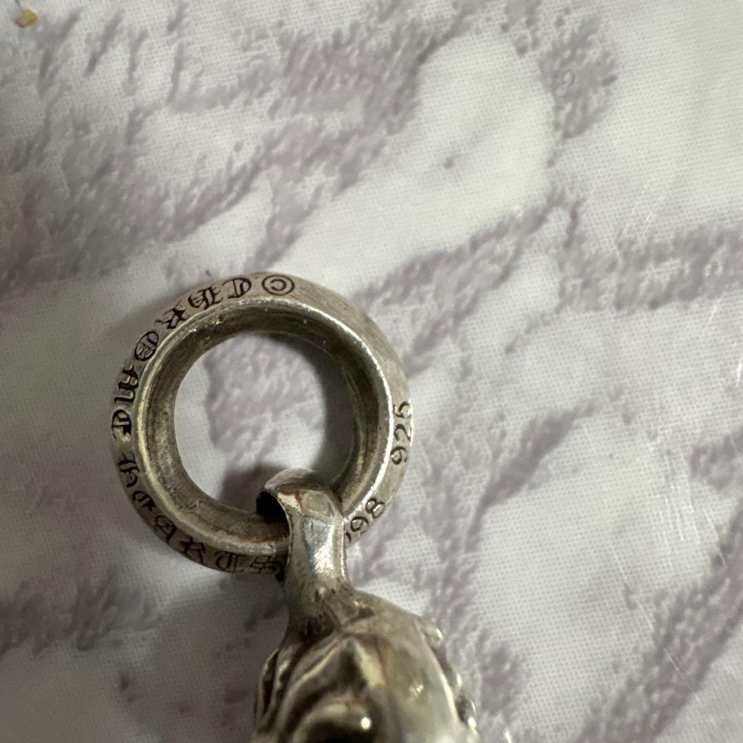 期間限定 クロムハーツ 1ボールタイニーCHクロスチャーム